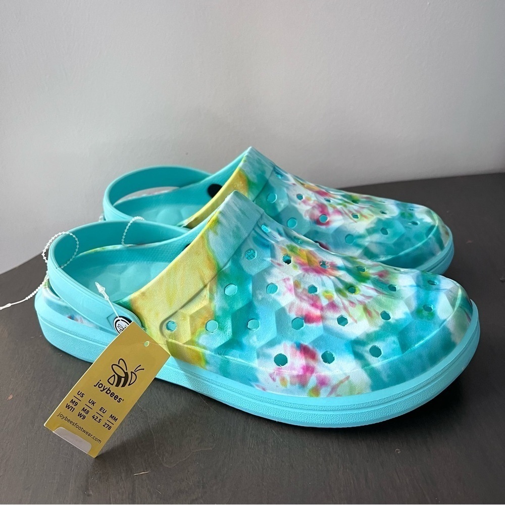 Joybees Graphic Island Aqua Washed Tie Dye Varsity Clog